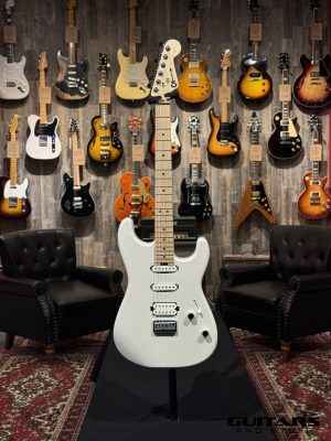 2022 Charvel Pro-Mod San Dimas HSS HT Platinum Pearl